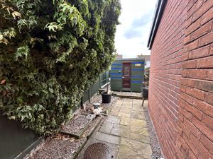 Photo 32- click for photo gallery